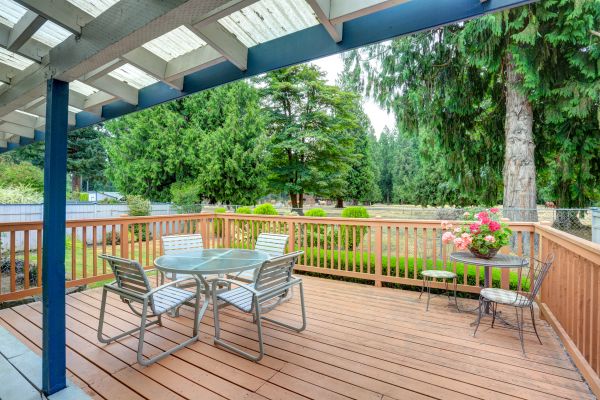 Cost of Deck Carpentry Service in Jonesboro